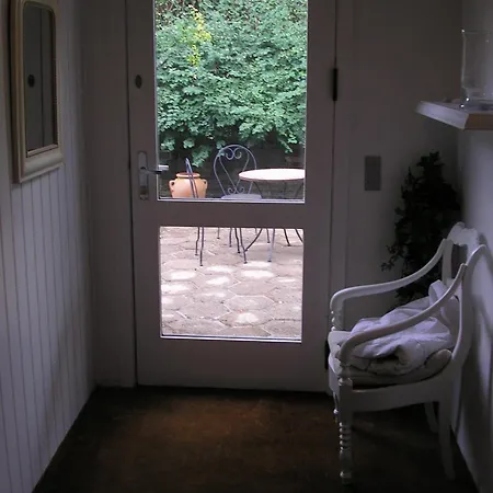 Bed & Kitchen Rugbjergvej * Stavtrup